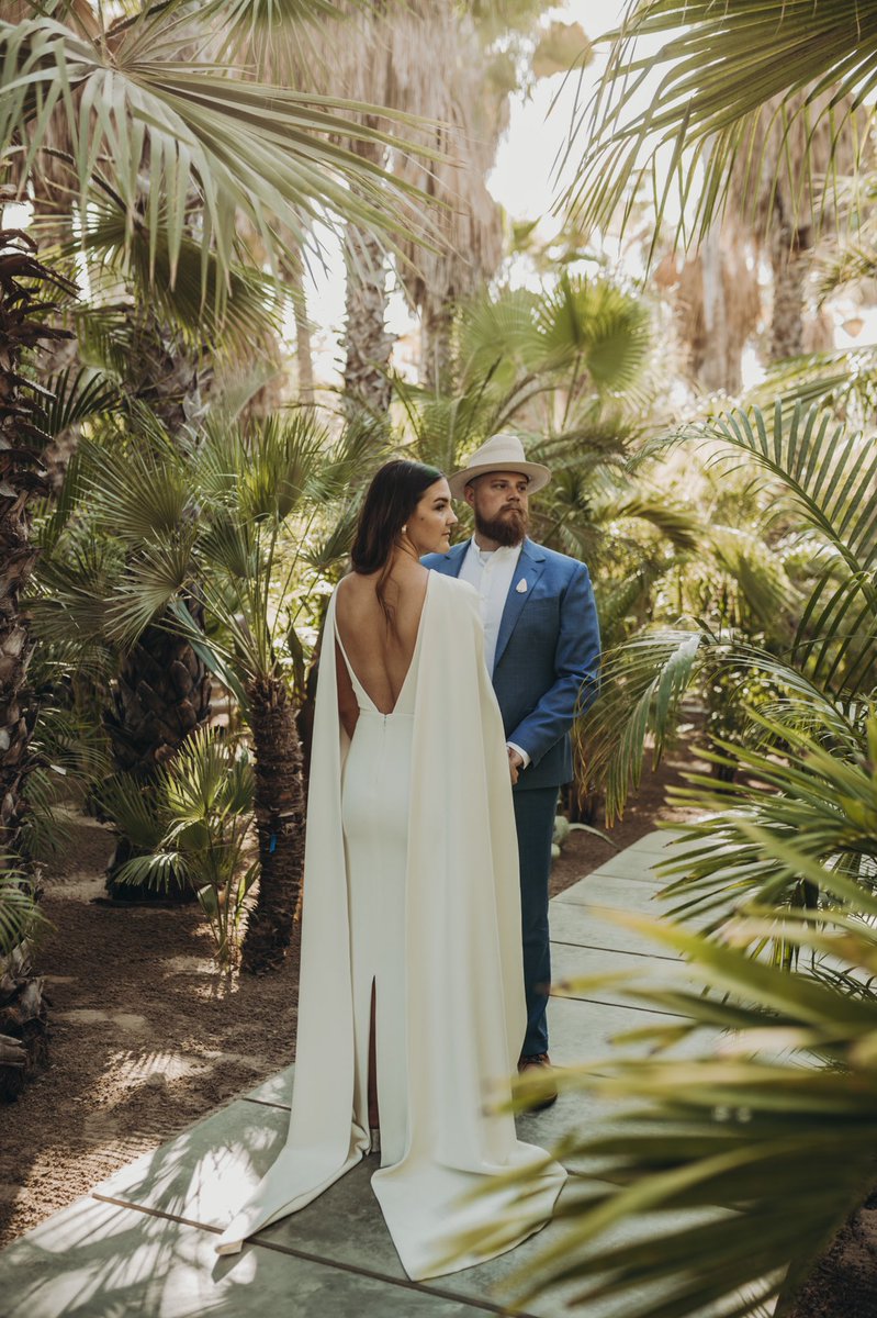 Palmsweddings's tweet photo. Our clients are our best motivation! We love creating memorable moments for them like for Leanne & Casey at @AcreBaja! Thank you #myswelllife for capturing the day!
#PWE #PalmsWedding #acrewedding #cabowedding #loscabos #destinationweddingmexico #destinationweddingplanner https://t.co/mDaTg9LxIO