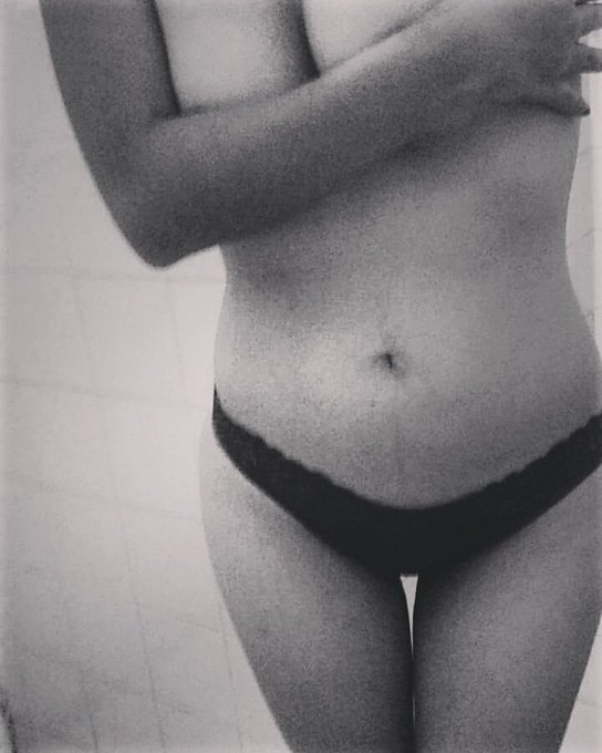 Teen 🖤🤭 https://t.co/aQkptNj4As