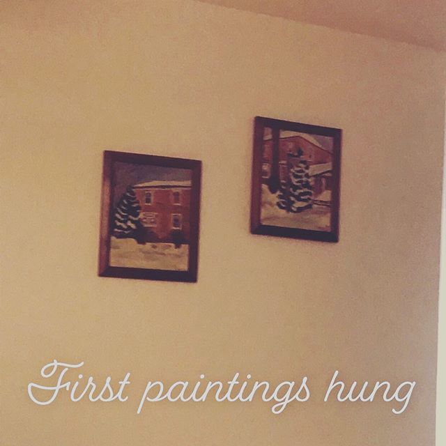 MissBrandy407's tweet photo. Little by little it’s beginning to feel like home. Great Grandma Charlines paintings help. #mylife #mychill #brandyellen #newplace #Orlando #Conway https://t.co/nuwMPQT4Eg https://t.co/Y9k55ZSOnF