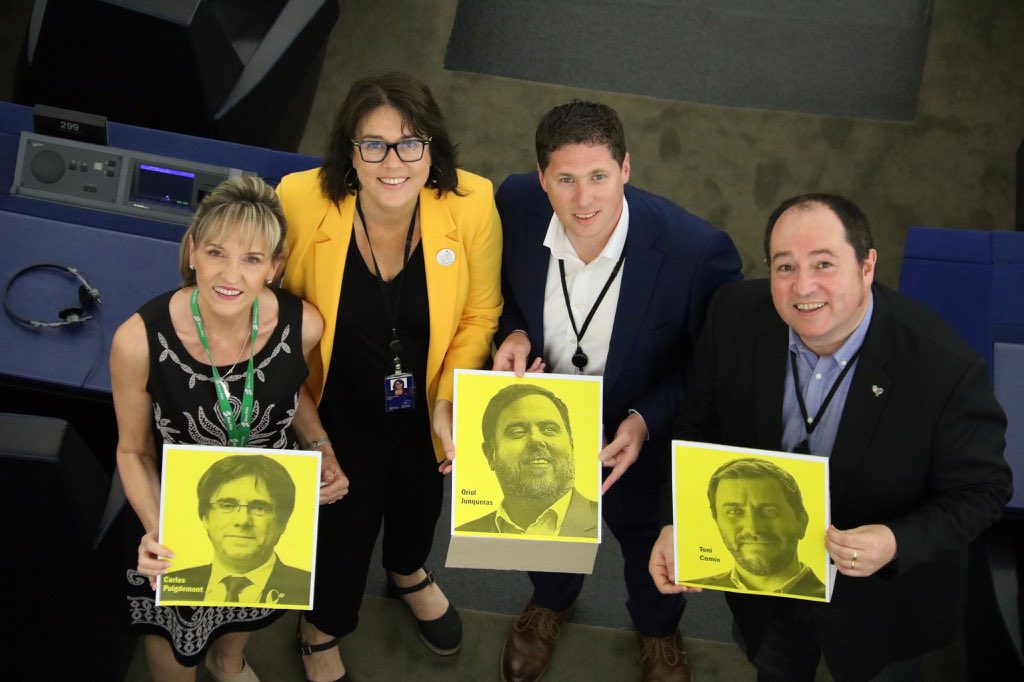 NuriaOMahony's tweet photo. @either_mark @rgh58882 #StopBorrell #FrancoLand Spy... authoritarian liar and corrupted to the core. Great EU representative! #EUxit #Catxit #DUI https://t.co/4oj1SQe7ec