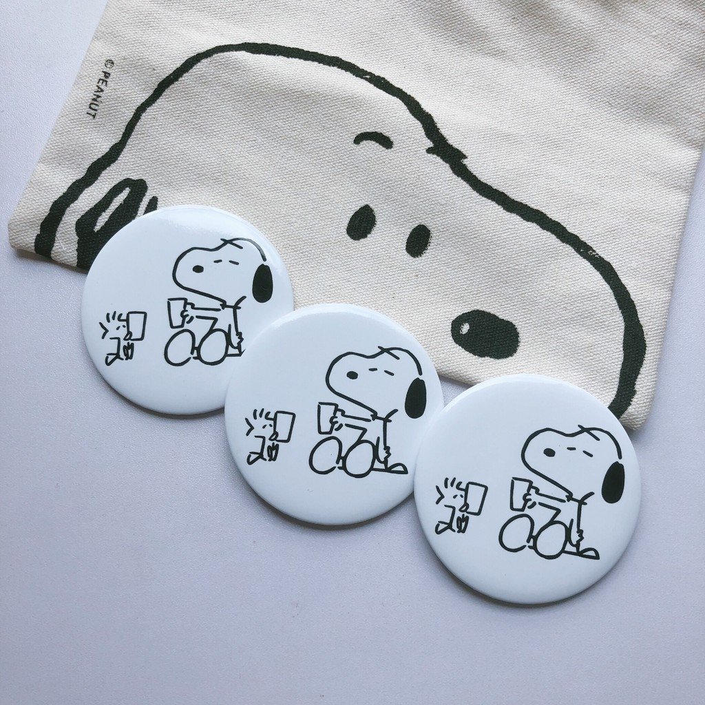 caturdayyyy_'s tweet photo. ( rt ) สุ่มแจก กระจกพกพาลาย snoopy จำนวน 10 ชิ้น 
เฉพาะ อซทซ. และ #markmin shipper  1 ชิ้น / 1 คน

ขอบคุณที่ร่วมเฉลิมฉลองวันเกิดให้น้องทั้งคู่ 💙💛
#HAPPYMARKLEEDAY 
#HAPPYJAEMINDAY https://t.co/YYKyh83VIa