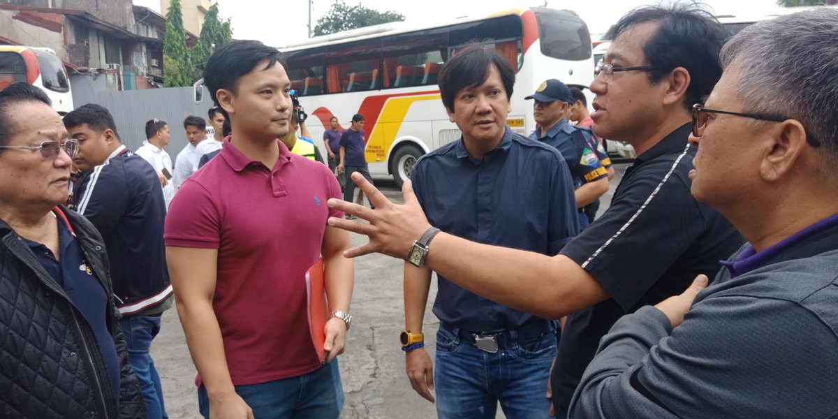 dzrh5's tweet photo. LOOK: Quezon City Council sa pangunguna ni Ex-Cong at ngayon ay Councilor @winnie_castelo at QC TF for Transport &amp; Traffic Mngmt  nagsasagawa ng inspection sa mga terminal ng bus sa EDSA - QC. @dzrhnews @QCPublicAffairs @MMDA @SenGracePOE @DILGPhilippines @officialqcmayor https://t.co/CmiYa9cfOO