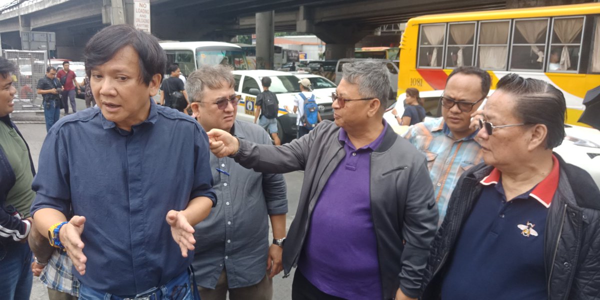 dzrh5's tweet photo. LOOK: Quezon City Council sa pangunguna ni Ex-Cong at ngayon ay Councilor @winnie_castelo at QC TF for Transport &amp; Traffic Mngmt  nagsasagawa ng inspection sa mga terminal ng bus sa EDSA - QC. @dzrhnews @QCPublicAffairs @MMDA @SenGracePOE @DILGPhilippines @officialqcmayor https://t.co/CmiYa9cfOO