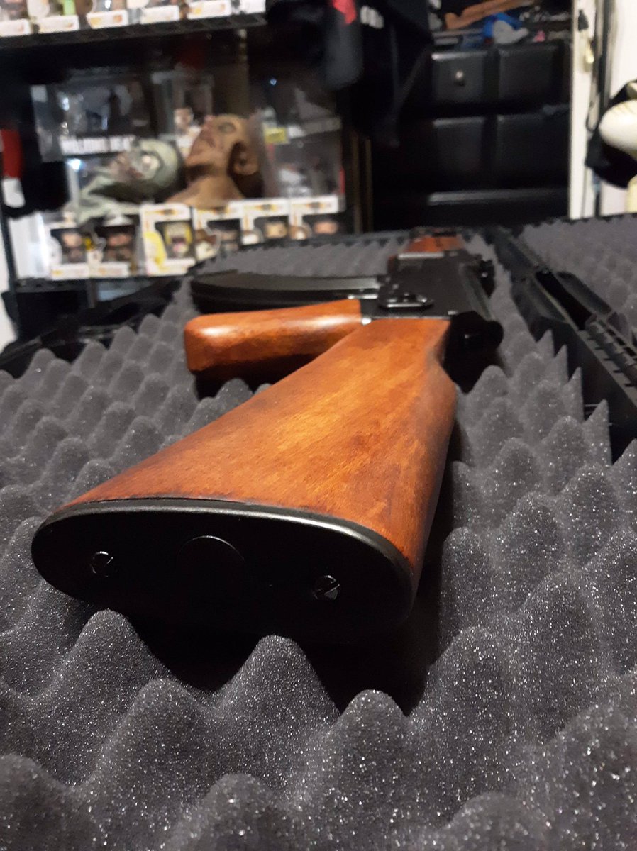 CalebTuckerOH's tweet photo. When you realize you have some awesome props that people like renting! I love my job at @UndedMoviePropz! https://t.co/8xUoD165Zp