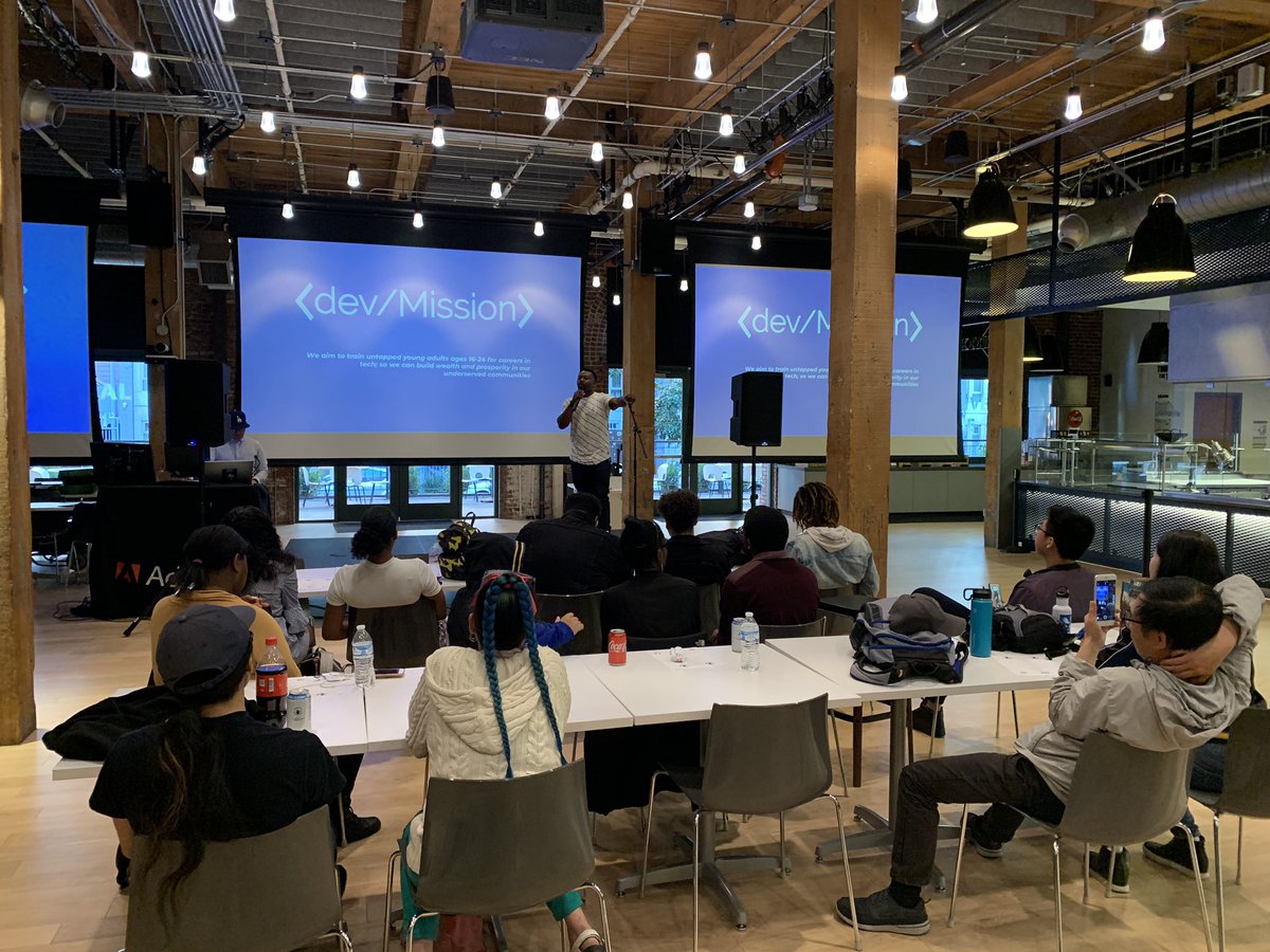 leonardoysosa's tweet photo. Tonight, we celebrated our Summer 2019 Digital Music Lab cohort. Thank you @Adobe DJ Club @106KMEL for sponsoring our program graduation and @SFHDC for supporting our program and mission.
.
.
#digitalmusic #diversity #steam #adobe #digitalmusiclab #creativesideofstem https://t.co/IUdsGObdtG
