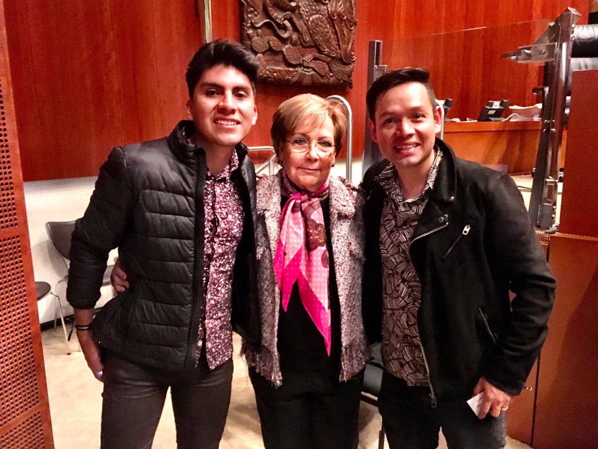SomosRwr's tweet photo. En el #DiaInternacionalDeLaJuventud que gusto poder acompañar a la Senadora @LuciaMezaGzm y los liderazgos que están creyendo en la juventud 🙋🏻‍♂️👏🎊@GuillermoSRguez @mtra_lupita @MexSuenaFuerte @VASonar Es momento de los jóvenes!! https://t.co/QWtJXvTs1R