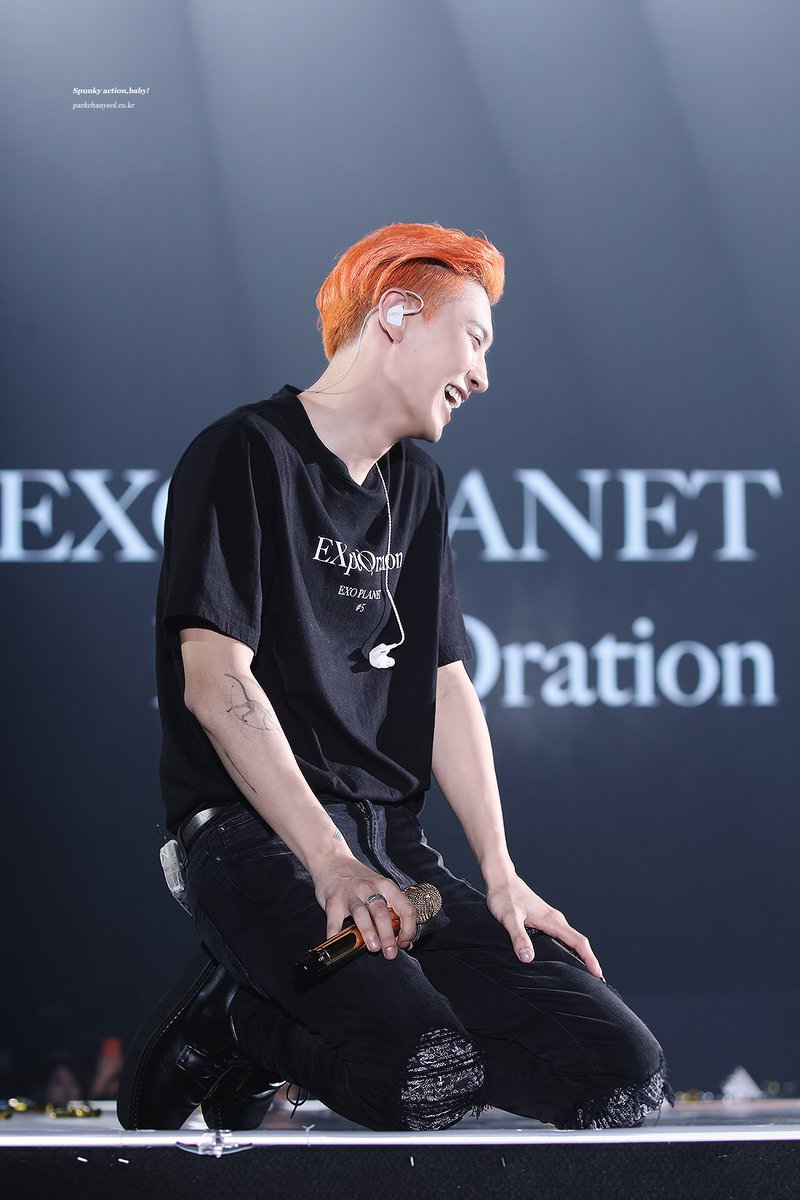TheChanBaeker's tweet photo. WHEN CHANYEOL LAUGHS LIKE THIS, YALL KNOW IT'S BAEKHYUN'S FAULT ☺️😭 HE'S SOOOO CUTE!!! AAAAHHH! 💕 https://t.co/3m18JpHOEy