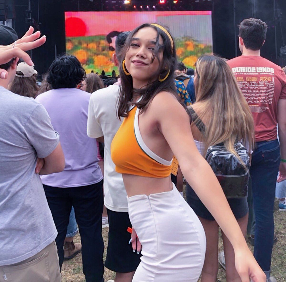 phisigsfsu's tweet photo. closing out festival season the right way...back in the city with our sisters✨ #phisigsfsu #summerwithphisig https://t.co/b6JZHyeRdT