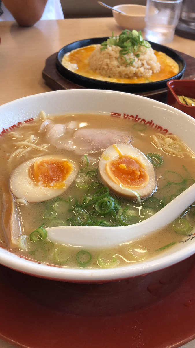 e8mi3ko5's tweet photo. 横綱らーめん https://t.co/9mS9tdZWHC