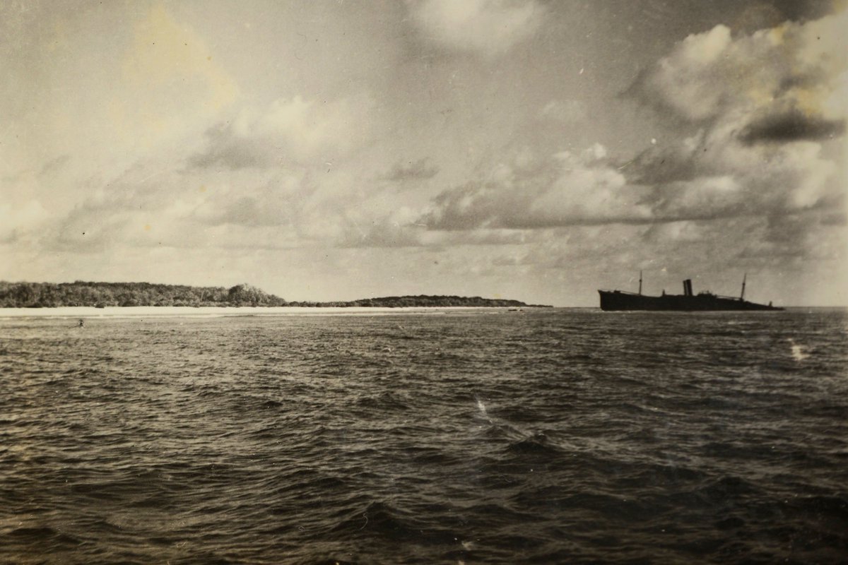 benjohn65's tweet photo. My enhancement of #Bevington's 1937 photo maybe landing gear of #AmeliaEarhart's #LockheedElectra taken on #Nikumaroro (similar to #Glickman's closeup bottom RHS). #Ballard should send @EVNautilus divers with metal detectors to location seeking evidence
https://t.co/yMfvXV7kRB https://t.co/mRwMgqy5Mq