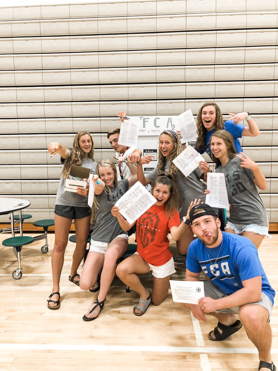 MW_FCA's tweet photo. ✖️F R O S H  F A I R✖️

WOW! The activities fair highly passed our expectations! 

Went through 250+ flyers and 96 freshman signed up! 

God is moving in our school!

BIG shoutout to all the teachers taking interest in assisting our club, and our volunteers running the booth:) https://t.co/D368FFQROC