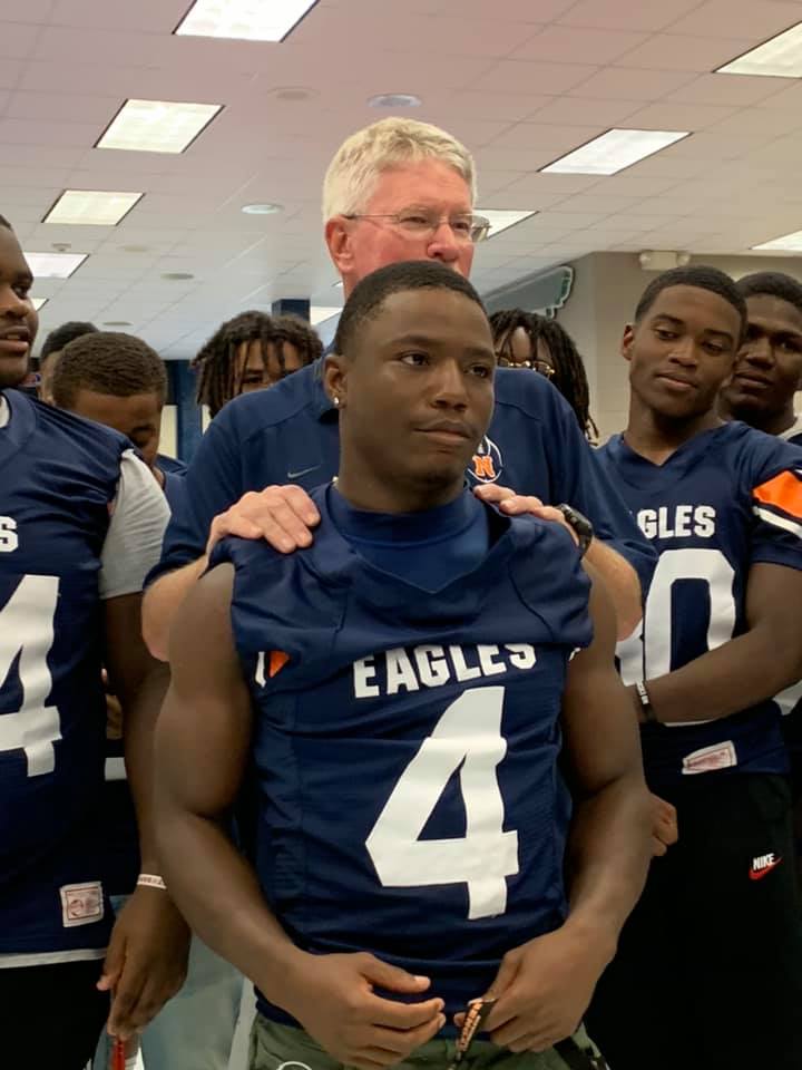 sportsguymarv's tweet photo. Ladies and Gentlemen your 2019 Overall Ironmen winner DeAndre McKenzie. Congrats @Northside_Eagle https://t.co/XtX8XWBywd