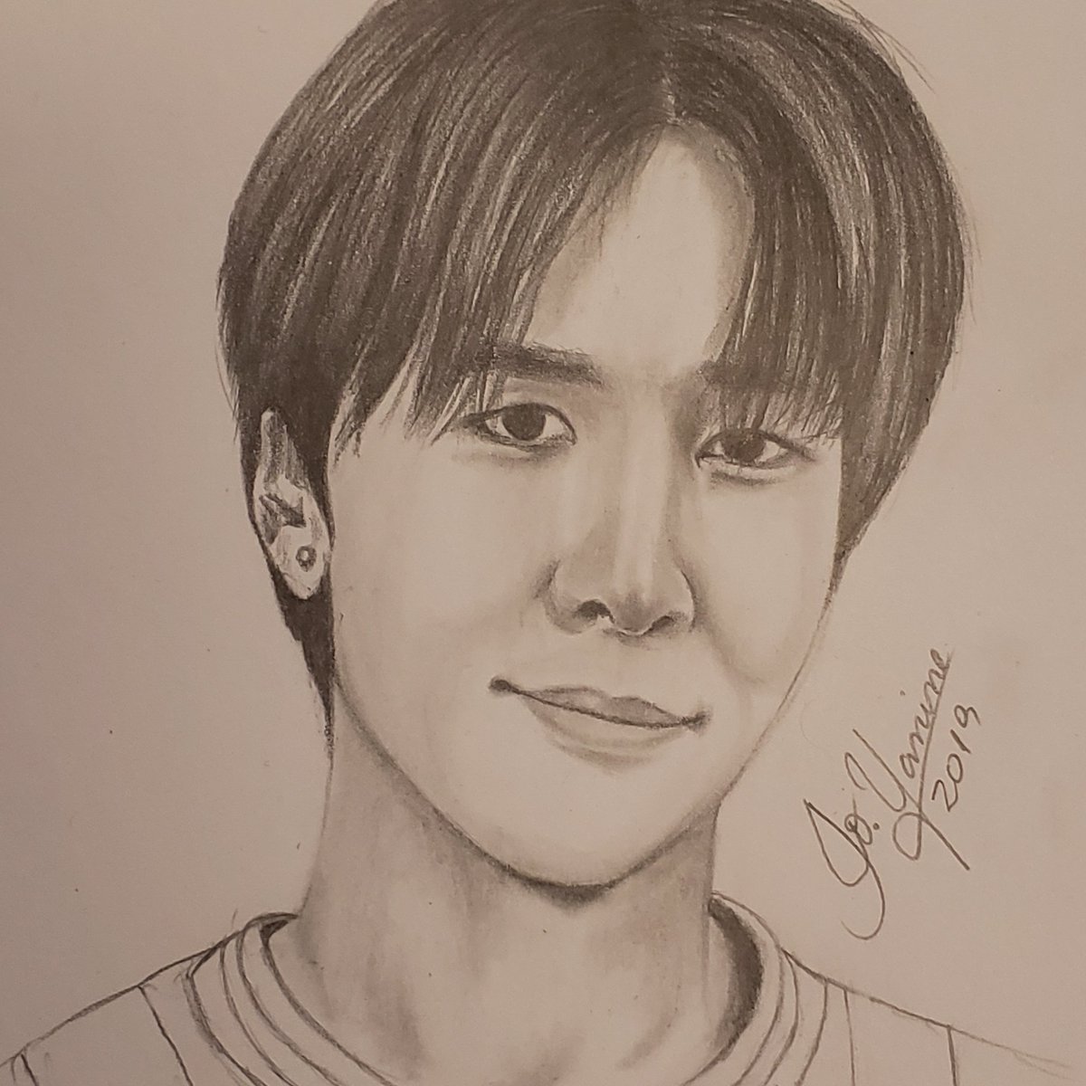 jo_yanine's tweet photo. #fastdrawing #sketch #drawing #draw #instadraw #artist #portrait #starlightart #라비 #raviart #vixxart #빅수 #lovelyravi #ravivixx #김워식 #vixx #eaudevixx #vixx_ravi_n_hyuk_hongbin_leo_ken_starlight😍 #vixx_ravi @RealVIXX @RAVI_GTCK https://t.co/fgxBPXhlUl