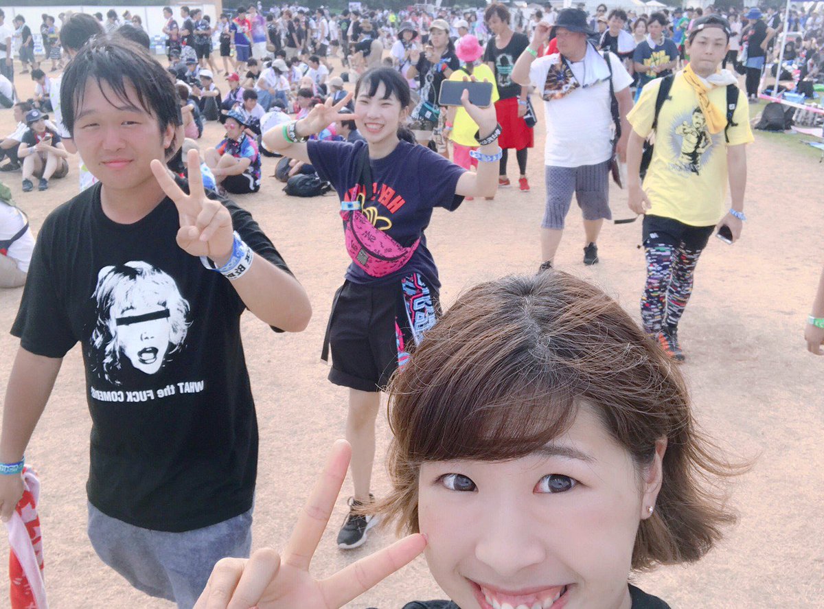 Mfs0221's tweet photo. これからホルモンいくよーって写真楽しそう💯💯
ロッキン楽しかったな〜👊👊
また来年もいきます🗣 https://t.co/0uUGgBrv6y