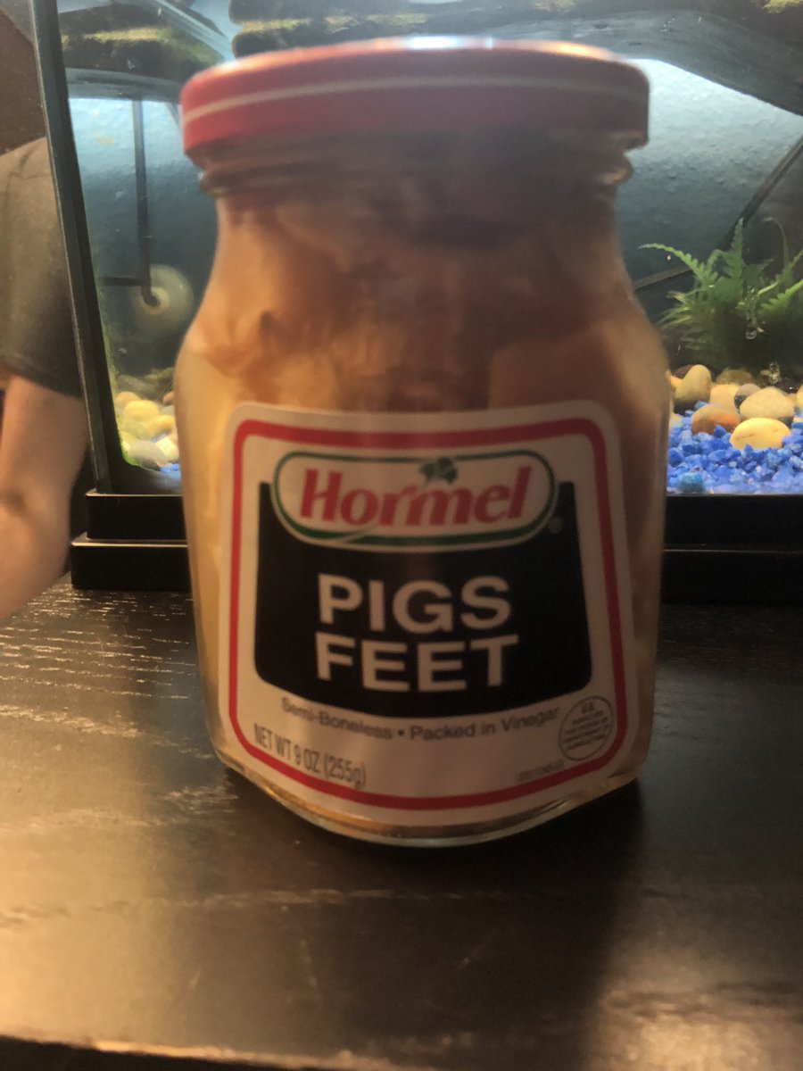 GOOBED's tweet photo. Just dropped my juul in this bottle of pigs feet. Stop while you can #AFreeMan https://t.co/DZNalHhkqq