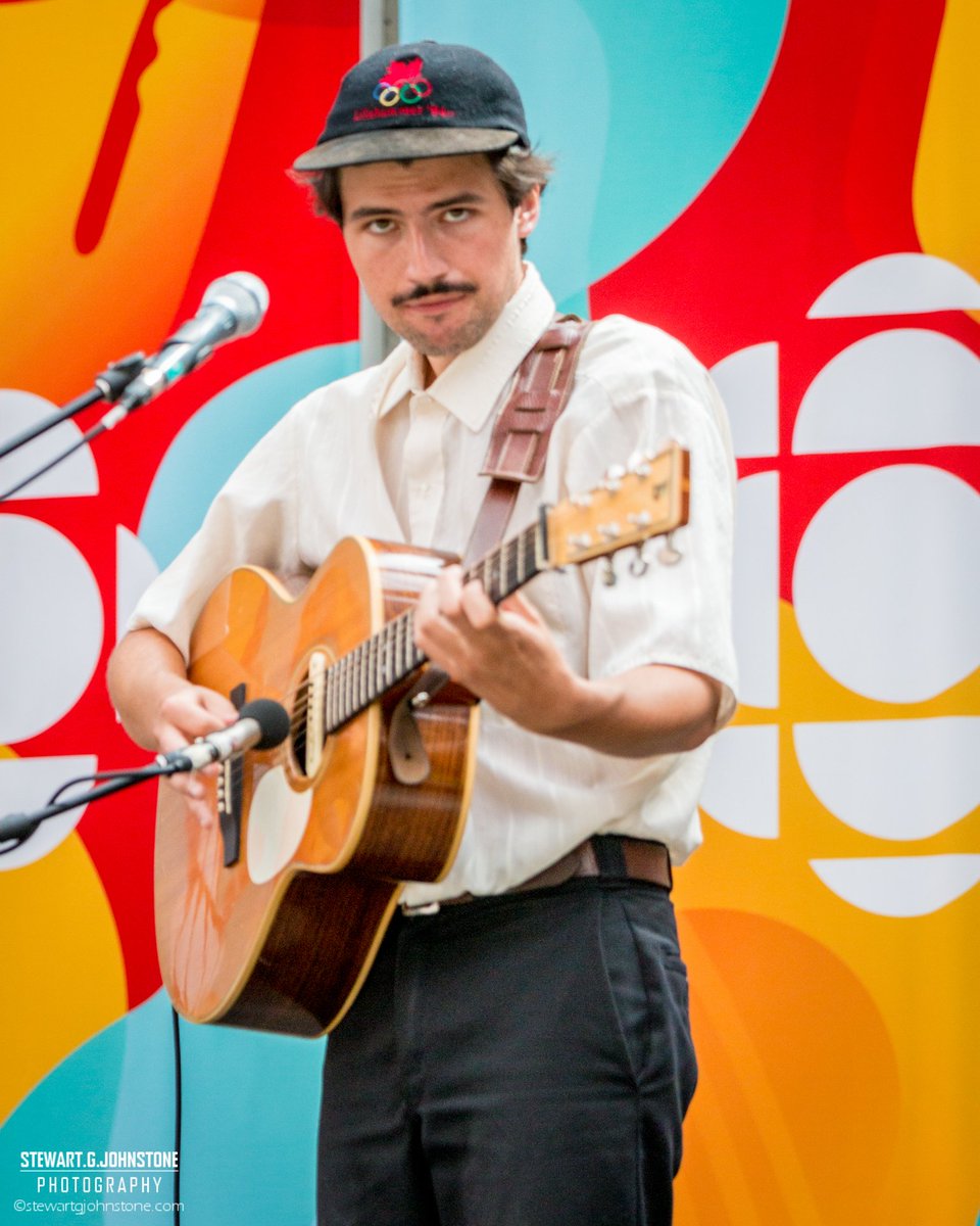 musicfanzrus's tweet photo. Check out images from Qristina and Quinn Bachand amazing performance at the CBC Plaza, Vancouver today. https://t.co/URUF2CihE0
Photos: @stewinyvr

@cbcvancouver #musicalnooners @thebachands https://t.co/PkwWqqB3gi