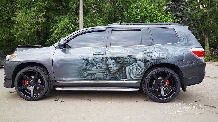 defectoff_net's tweet photo. Аэрография на автомобиле Toyota Highlander в кузовном центре #ДефектоффНет
https://t.co/hH19biBMGt
#автосервис #аэрография #ремонтавто #техническийцентр #покраскаавто #кузовнойремонт #ремонткузова #ремонтбамперов #тюнинг #автотюнинг #локальныйремонт #Toyota #Тойота https://t.co/hyvS7wx3iF