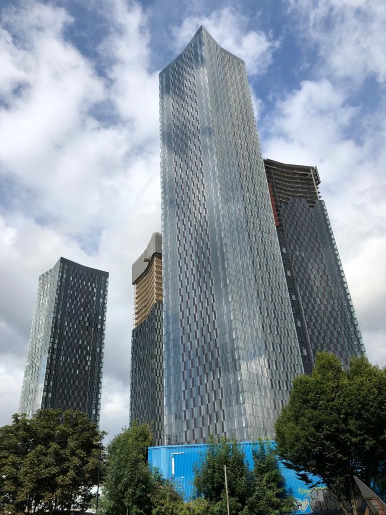 BuildTransform's tweet photo. Beautiful day for it in #Manchester - @DeansgateSquare in all its glory. #facaderestoration #manchester #buildingcleaning #buildingtransformation #highaccesscleaning #highrise #skyscraper #commercialrealestate @Renakerbuildltd @urbanbubbleUK #mcr https://t.co/nHclmhf1zF