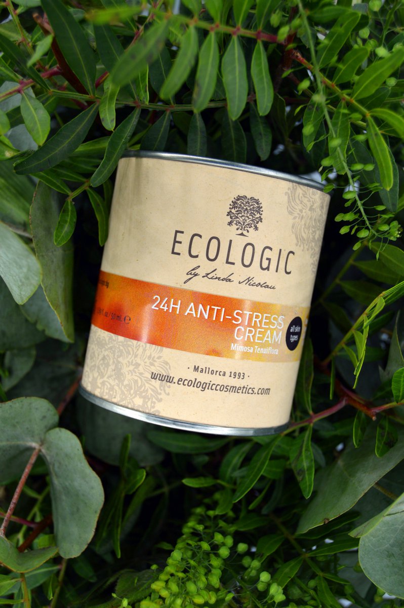 Ecologicspa's tweet photo. Si notas la piel del rostro estresada o, sencillamente, cansada o con falta de vitalidad es que necesitas nuestra crema anti-estrés 24 horas. Una crema lujosa que combate el estrés cutáneo, a la que vez que hidrata y protege de las agresiones externas y el envejecimiento. https://t.co/TFW0rzyJc1