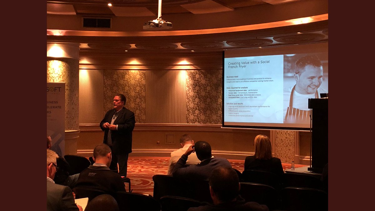 derekbirdsong's tweet photo. . @shawnrog outlines the path to adopting digital transformation, in order to push past the competition. Live at #techsoft innovation day, powered by @TIBCO https://t.co/AX8A2SpfWo