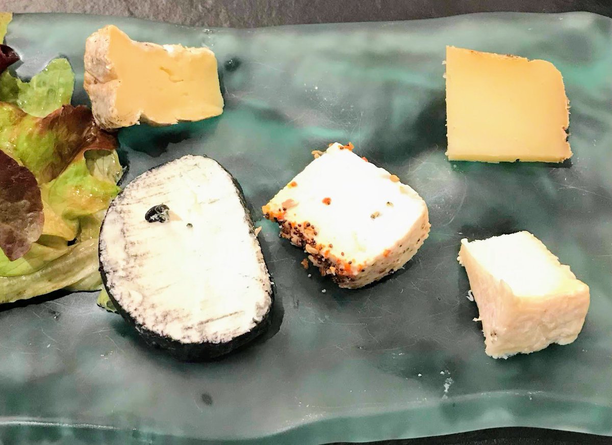 kesteum's tweet photo. 🍴L'HOIRIE à #Beaucouzé (près d'#Angers)
Adresse incontournable mais presque confidentielle... https://t.co/QxfBei1UEc 
#restaurants #restaurant #restorant #restoran #ristorante #restaurante #restoracio  #ресторан #restorāns #Restoranas #ristorant 
📸 © @restosangers https://t.co/5NucieU12s
