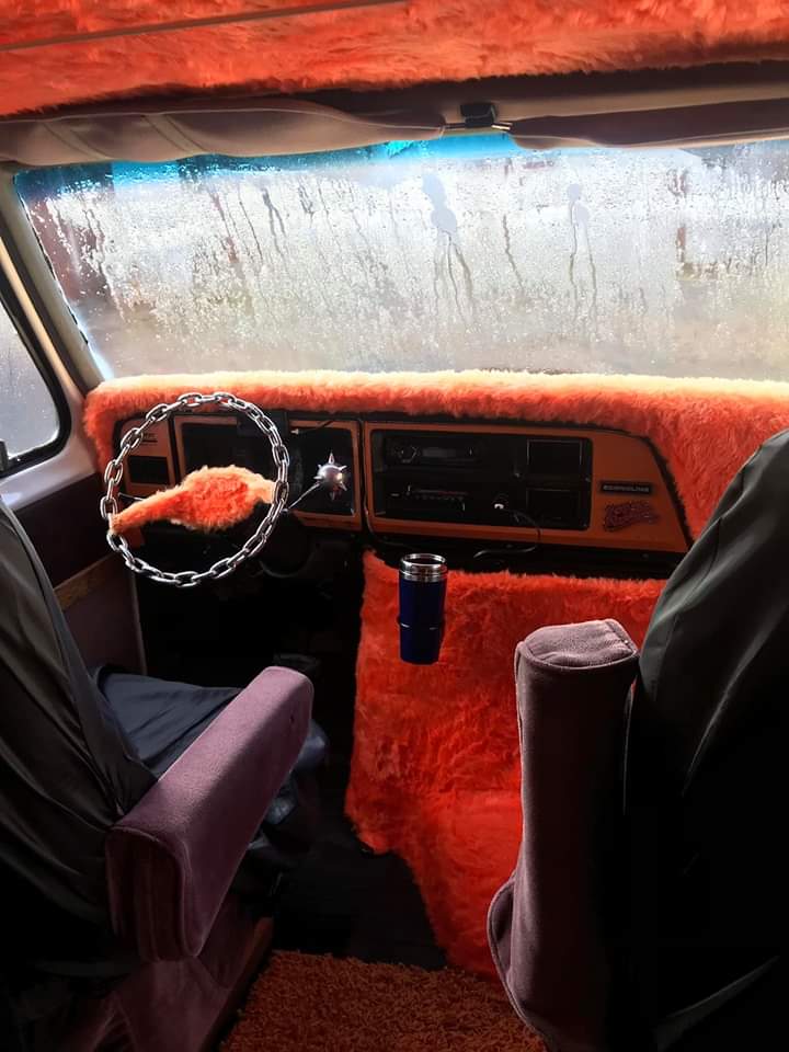 InterceptorHire's tweet photo. 1990 now for  sale lots of work done with this item has a 572 v8 big block motor looks and sounds awesome  grad this quick guys !! https://t.co/BRHEKcvejH