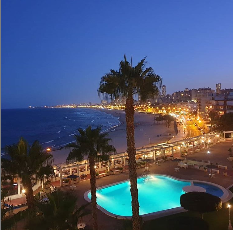 CampelloTurismo's tweet photo. Lugares y momentos que te llevan a imaginar una y mil situaciones de #Película 🎬 🎥 ¡¡Muy feliz noche!! 😍#ScoutingLocations #ShootingInElCampello
¡¡Gracias Stefan (wsw240567 en Instagram) por tan inspiradora imagen!! https://t.co/KVrLoSWZDg