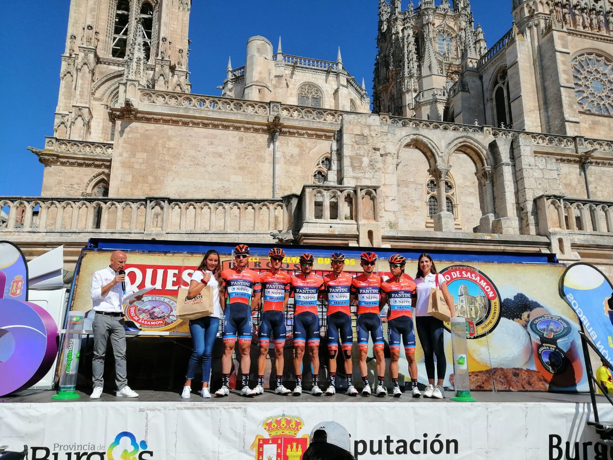 Vuelta a Burgos #Orangeblue pronti per la prima tappa! #GRINTARE