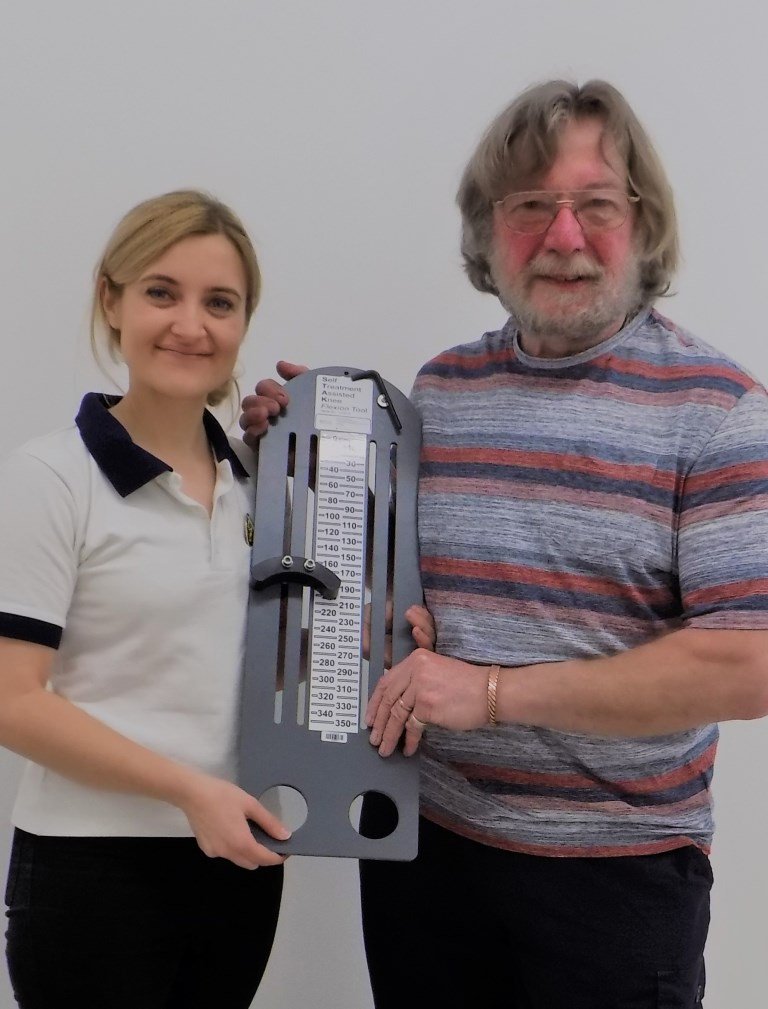 LeicResearch's tweet photo. #AHPs play a key role in driving patient-centred clinical #research. Meet @Sara__Aspinall, a senior physio @leic_hospital who worked with a patient to develop and test a tool to help ease the pain of #arthrofibrosis
https://t.co/dOG9PgADu9 (p11, Summer)
@AntonellaGhezz4 https://t.co/kwh4VUwd59