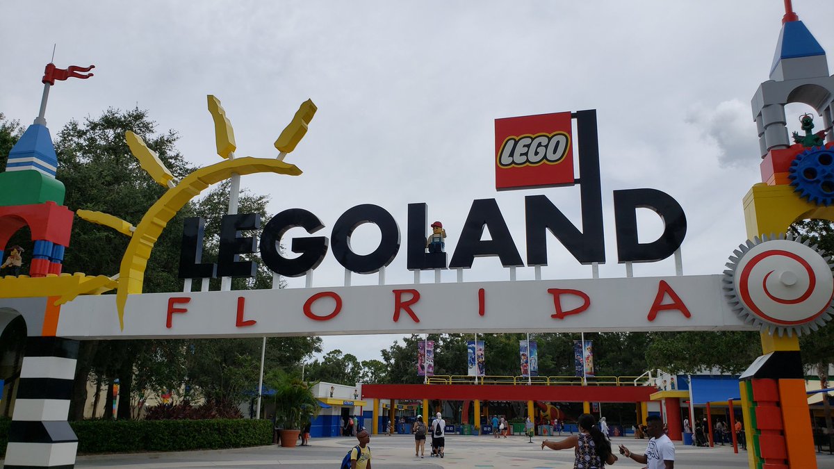 popistheman's tweet photo. We a a Blast @LEGOLANDFlorida and we will be back!!! #legoland #florida #fun #brickfun https://t.co/3oREesBoRx