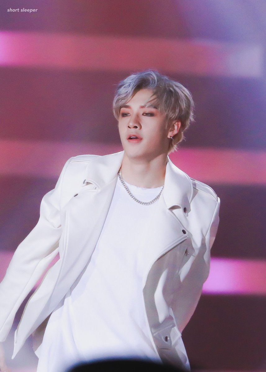 shortsleeper1's tweet photo. 20181225 SBS☺︎

#스트레이키즈  #StrayKids #방찬 #BangChan https://t.co/HFP71wEqRt