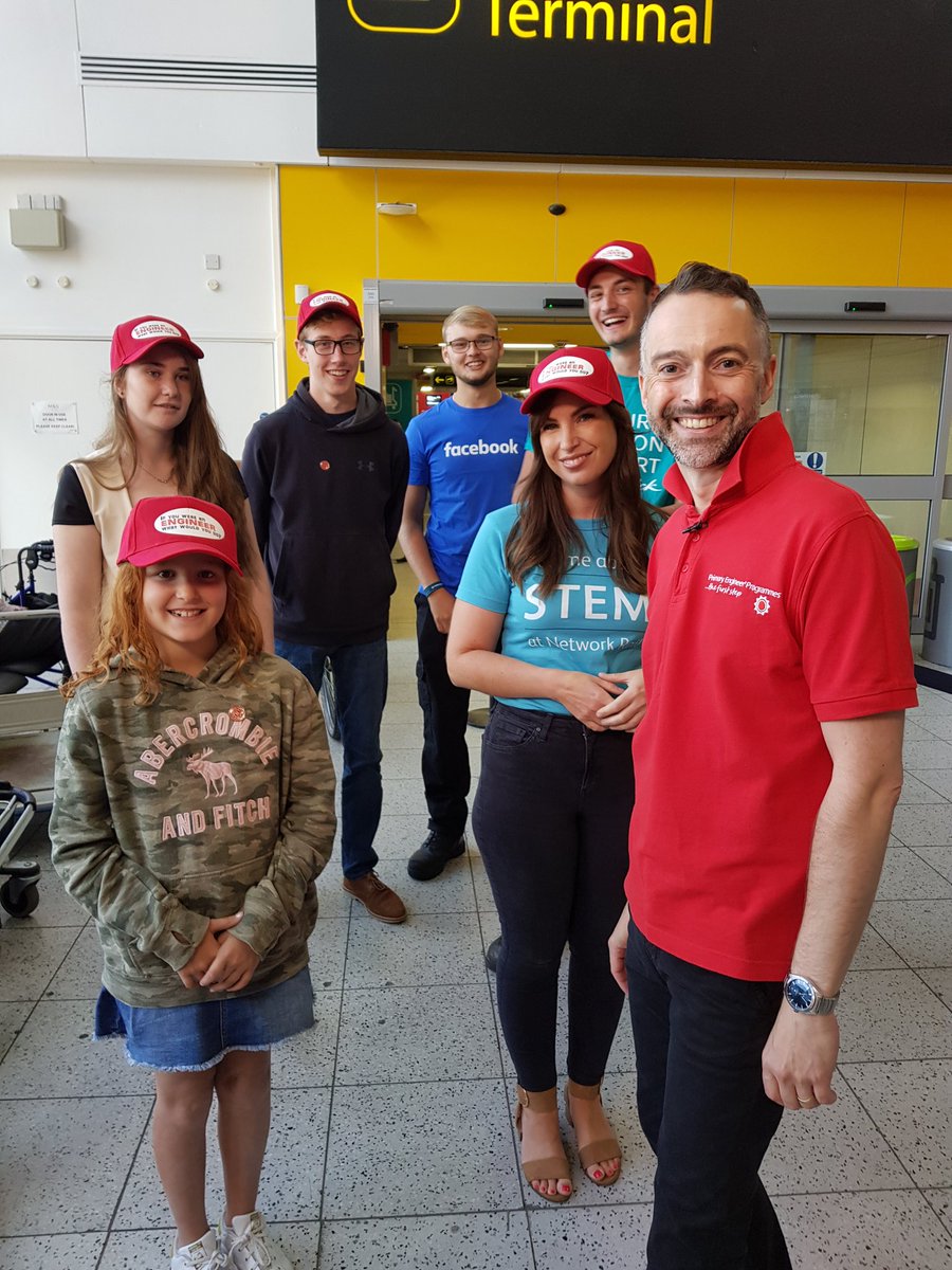 LAElizabethR's tweet photo. We are @Gatwick_Airport for the National Launch of The Primary and Secondary Engineer Leaders Award 2019-2020 come and join us or follow us on the live Facebook Event on the following link https://t.co/GuyyflG2qn @Leadersaward @primaryengineer https://t.co/xclpladBON https://t.co/u9T1TsbMGG