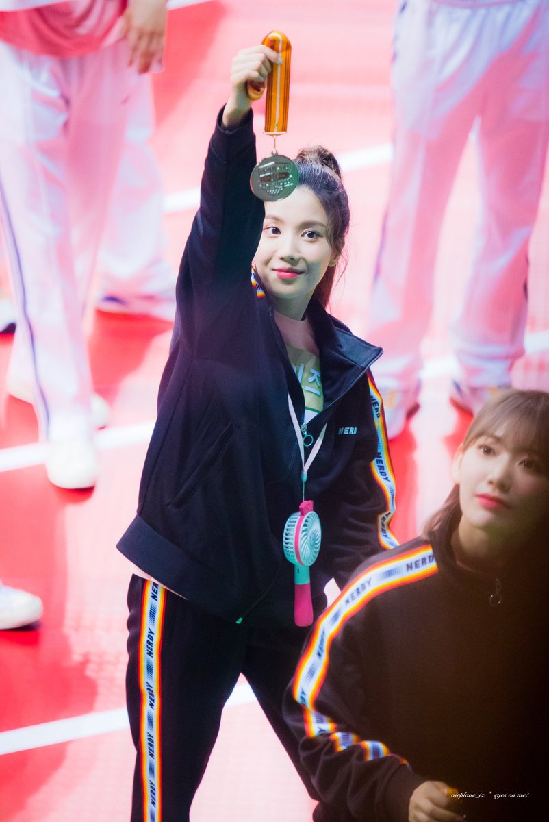 archiveunbi's tweet photo. cutie https://t.co/j6Y41J0fKY