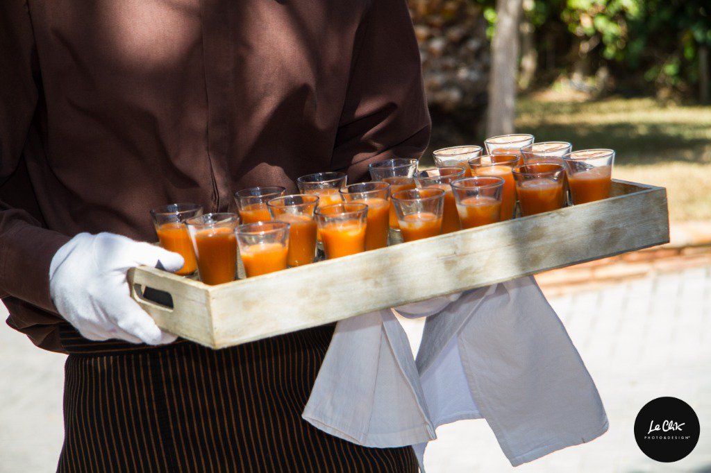 eventurintur's tweet photo. Para tu evento especial, te ayudamos a desarrollar la solución más efectiva. 🎉 #eventosIntur #Eventur #organizacionEventos #eventosCastellón #Catering https://t.co/pGEee3E78S