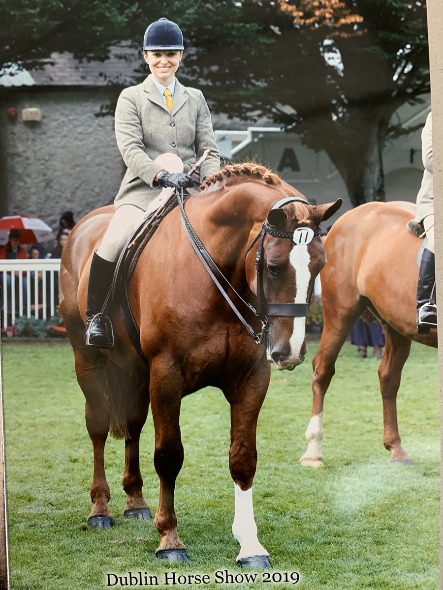 JanemDavis84's tweet photo. A great week @DublinHorseShow such a privilege to ride these two lovely horses. Huge thanks to everyone who made it possible 🙌🏻 #REDMILLS #FeedYourDesireToWin https://t.co/oMTF27yjka