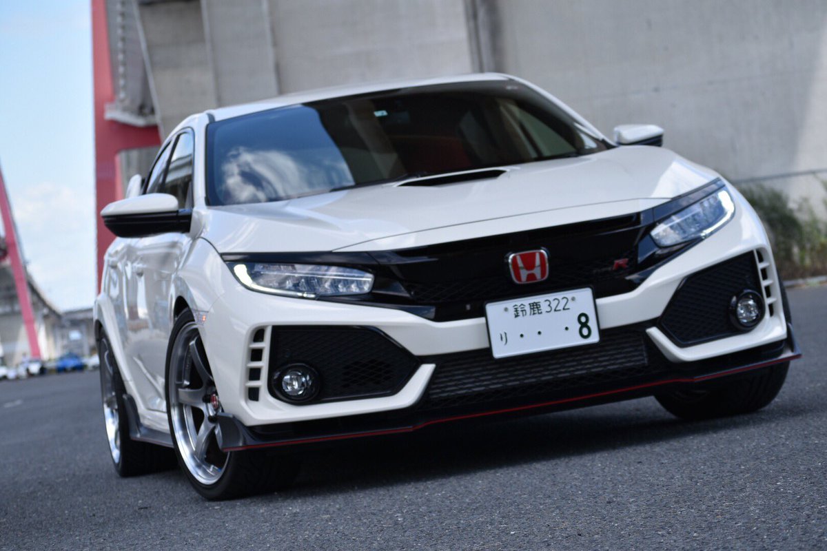 マッサル Fk8 على تويتر この度fk8納車されました 爆 1年落ち1600km走行の極上のファミリーカーです 笑 またシビックタイプrに乗れることに喜びを噛み締めます 笑 Fk8 納車