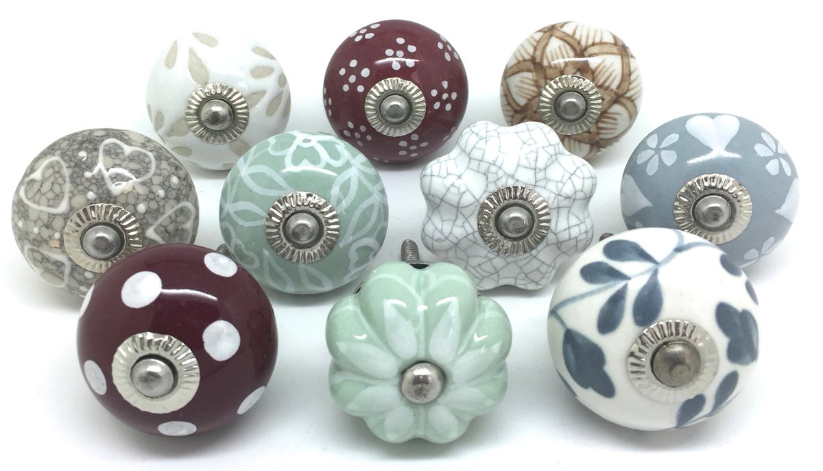 ThesePleaseLtd's tweet photo. We design cupboard knobs & hooks for retail & trade. Shop online https://t.co/mARzTkpEX5… or apply for a #trade account https://t.co/NbgRej4XVQ & sell our stunning unique kitchen knobs & hooks #earlybiz #FusionPaint #chalkpaint #anniesloan #Autenticopaint #Frenchicpaint #upcycle https://t.co/l9xqgCLa28