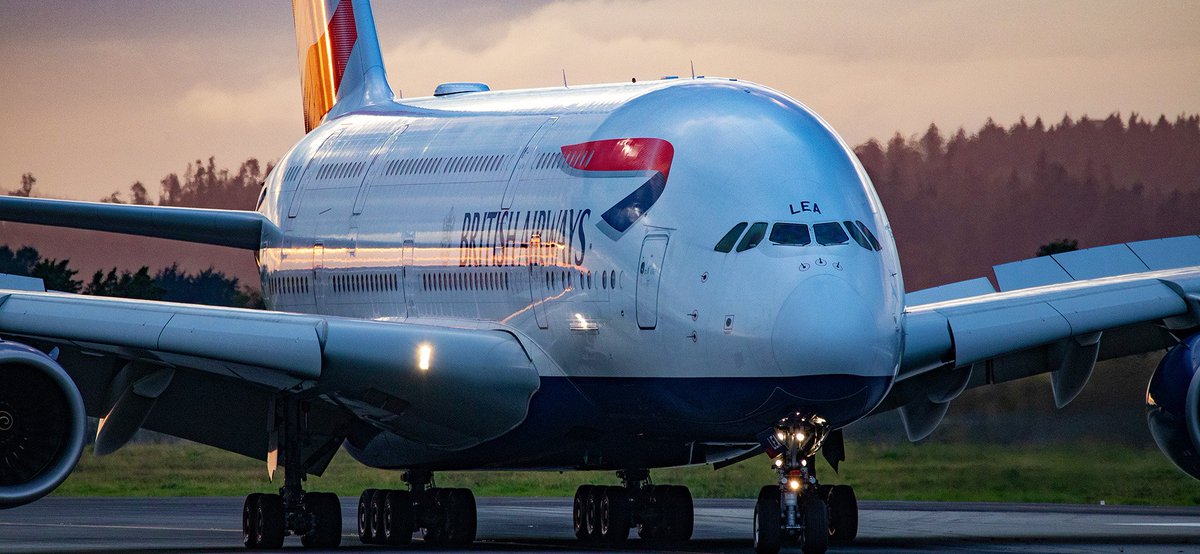 Kent_YVR's tweet photo. Sunset light on British Airways Airbus A380 arriving @yvrairport from LHR. #yvrspotters #Vancouver #GXLEA 👸🏻 https://t.co/oRFjlflUaB