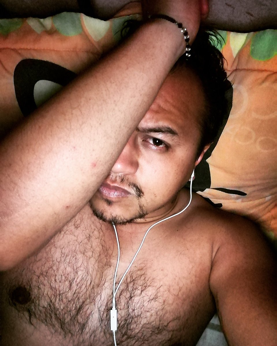 DanyDaz14's tweet photo. Now the pain again...
I always backtrack forward...
Cause all I know...
I'm Disconnected... #cacheton #pelonchas #jotillo #peluchin #geton #juandiego #ridiculo #night #disconnected @lindsaylohan https://t.co/PM9dCEIWVb