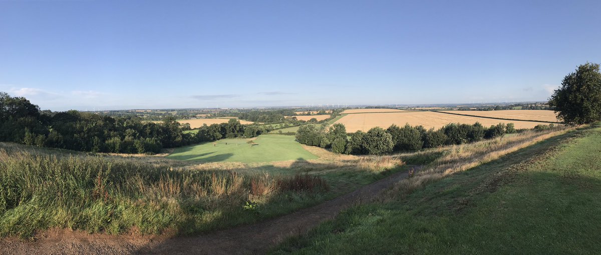 tompradio's tweet photo. The third tee @coldashbygc 

Beat that view. 

@BBCNorthampton @AmosAnnabel https://t.co/HoCcekOYkk