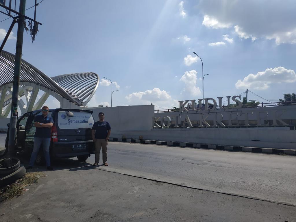hendri_kw's tweet photo. SemestaNet Goes to Central Java...

- Pesantren Nurul Hikmah Kudus -

#SemestaNet #1000FreeInternet #STM https://t.co/I6DoE9yeUW