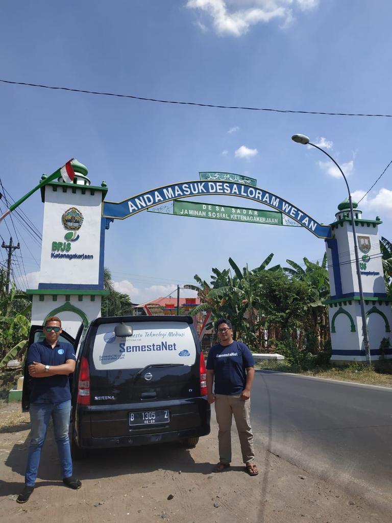 hendri_kw's tweet photo. SemestaNet Goes to Central Java...

- Pesantren Nurul Hikmah Kudus -

#SemestaNet #1000FreeInternet #STM https://t.co/I6DoE9yeUW