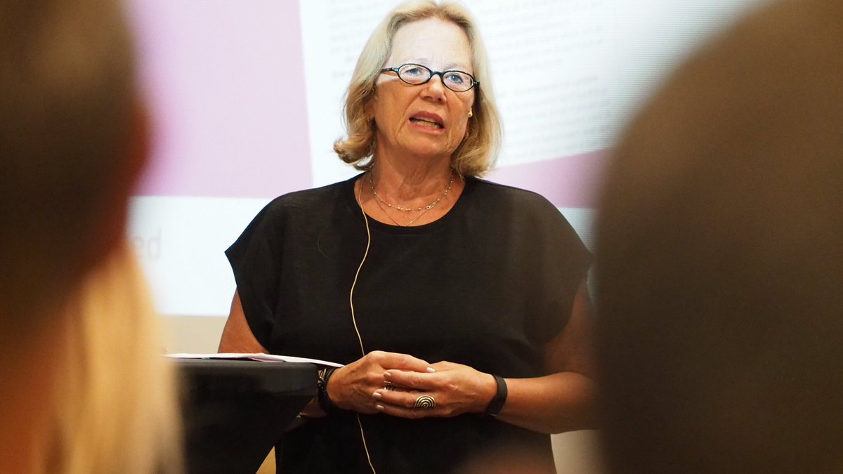 Tone Mørk innleder debatten om regionalisering og desentralisering  på @arendalsuka Det er viktig med robuste fagmiljøer for hvert enkelt barn. Ingen barn er like. #inkluderinglønnerseg
