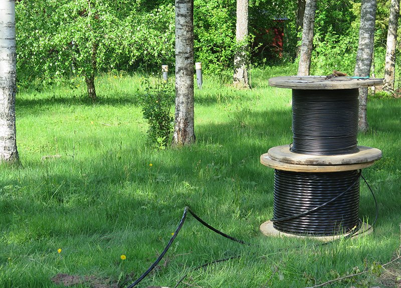 vsvyhtiot's tweet photo. Uudenkaupungin Sundholmassa alkaa yhteisrakentamisurakka, jossa kaivetaan niin sähköverkko kuin valokuituverkko maan alle. 
#säävarmasähköverkko #toimitusvarmuus #valokuitu

https://t.co/KzUSVRpWNo https://t.co/pEqw9ULDzw