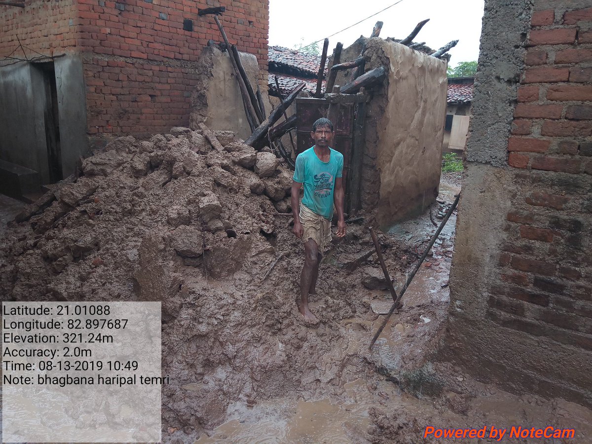 RameswarHrpl's tweet photo. @DMBargarh @CMO_Odisha @Tahsildar paikmal @BDO paikmal ଅନୁରୋଧ #ପାଇକମାଲ ବ୍ଲକ #ଟେମରି ଗ୍ରାମ ର ଭଗବାନ ହରିପାଲ ର ଘର ଅାଜି ବର୍ଷା ରେ ଭାନ୍ଗି ଜାଇଛି ସହାୟତା ସକାସେ ବି���ମ୍ର ଅନୁରୋଧ । https://t.co/bGJUMQStgT