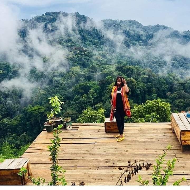 Beautiful Uganda! Bwindi Impenetrable Forest must be added to your bucket list. .
.
.
.
.
.
.
.
#EasternTravelogue #travelbloggers  #sheisnotlost #speechlessplaces #wonderful_places #womentravel #followme #touristattractions #gardens #plants #fashionig #TravelTuesday #doyoutravel