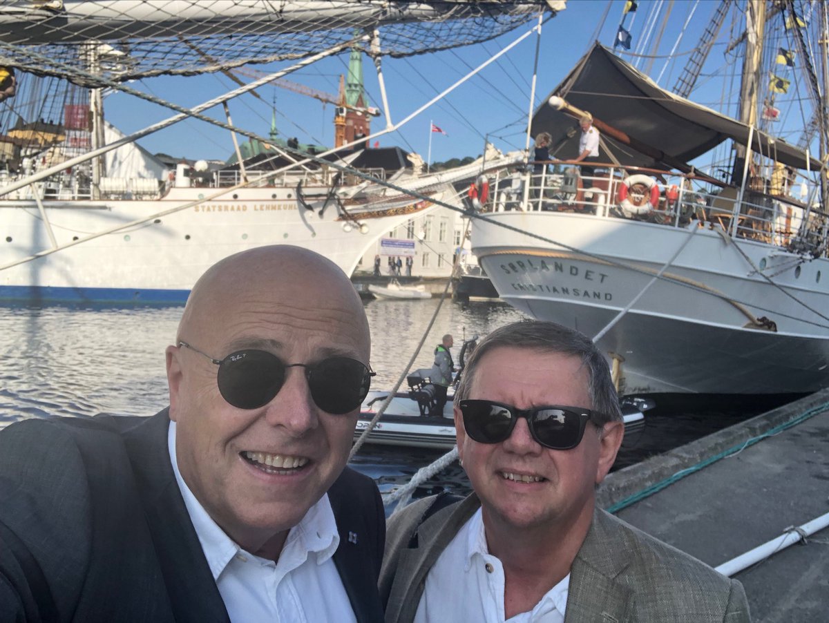 Vi er klar for 3 travle dager i Arendal. Her er det bare meter mellom hver kjente person du møter- håper på god dialog og frisk meningsutveksling! ⁦@HelseMidtNorge⁩ ⁦<a href="/helse_og_omsorg/">Helse- og omsorgsdep</a>⁩