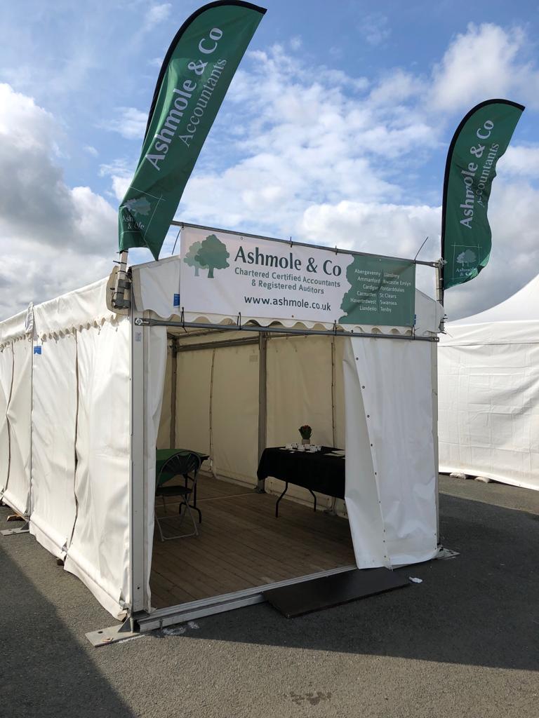 Ashmoleandco's tweet photo. We're all set up at @PembsCountyShow #PembsShow2019 and look forward to welcoming you to our stand. We are at A61 on the Show Map, opposite the Members' Marquee.
The kettle is on, the cakes are out and the financial advice will be free flowing...
#ImGoingToThePembsCountyShow https://t.co/oqjSTAfmDy