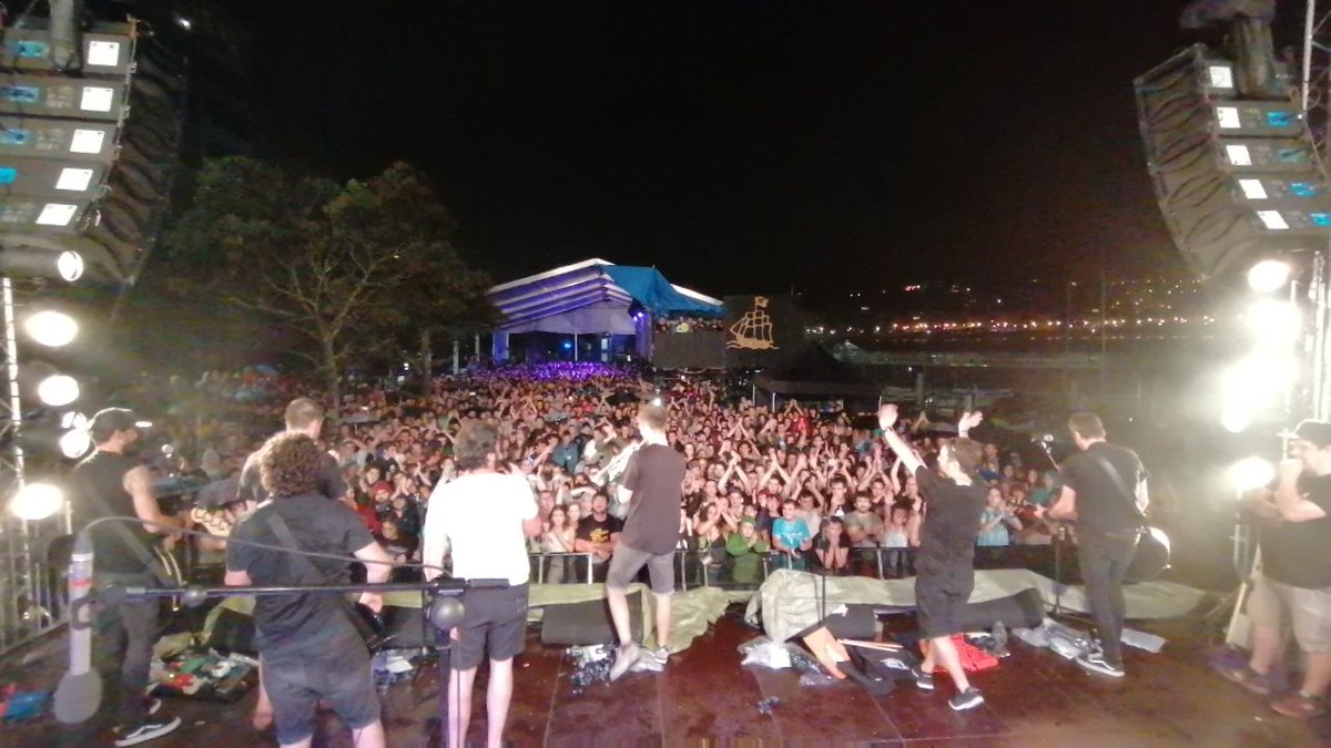 BagaBigaeus's tweet photo. 🎶 @ZeEsatek 🎶
📍 Donosti
📆 Abuztua 12 Agosto 📆
#musika #musica #kontzertua #concierto #bagabiga #donosti #zeesatek #management @izanpirata https://t.co/h0O7JhF9UO