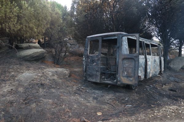 Marmara Adası'ndaki yangının boyutu gün ağarınca ortaya çıktı bit.ly/2YTo5iH